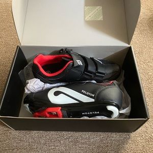 Peleton spin shoes